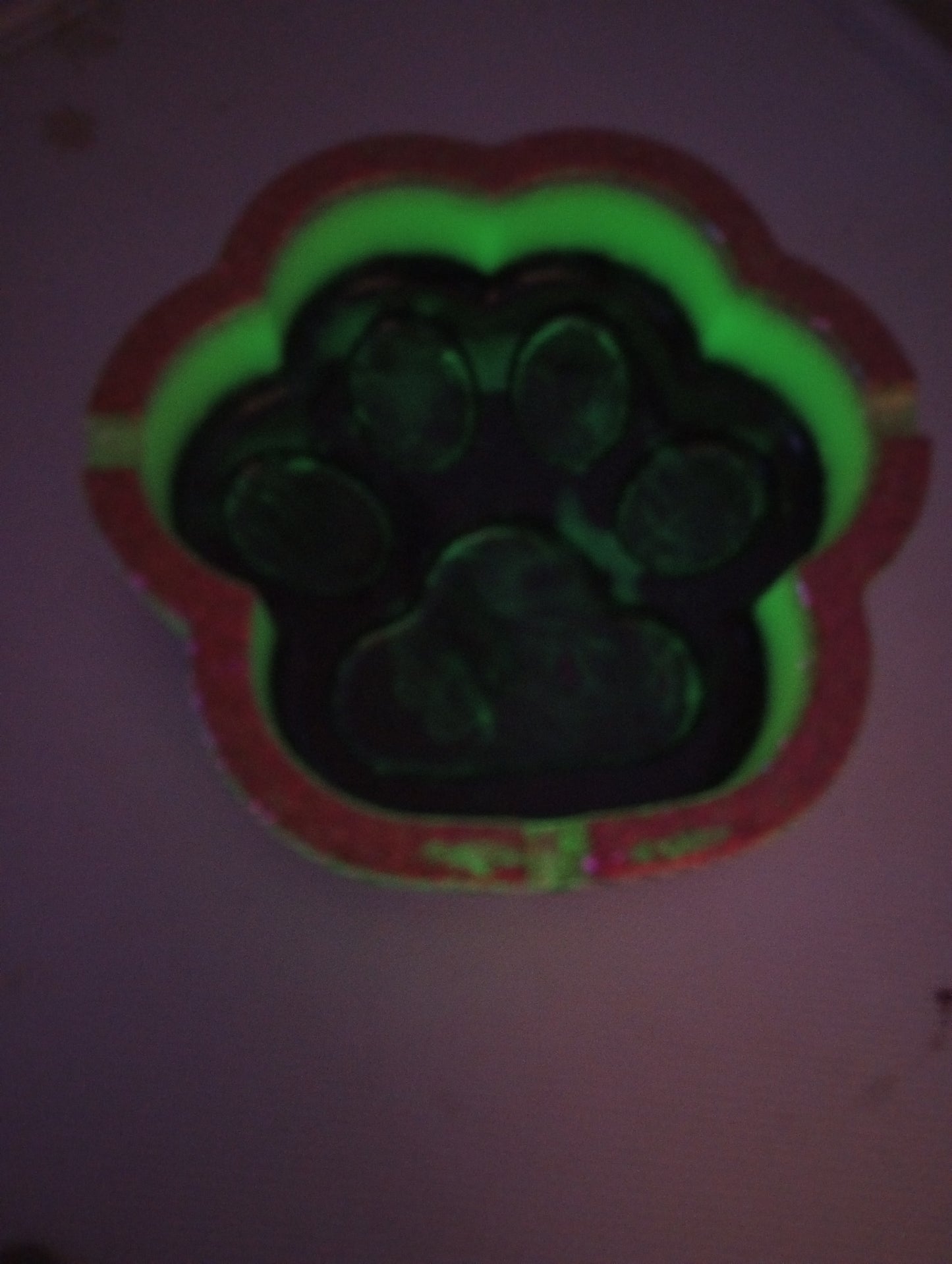 XL Glow paw print ashtray